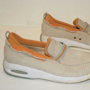 Cole Haan Cream Suede Leather Loafers. Womens 9 B